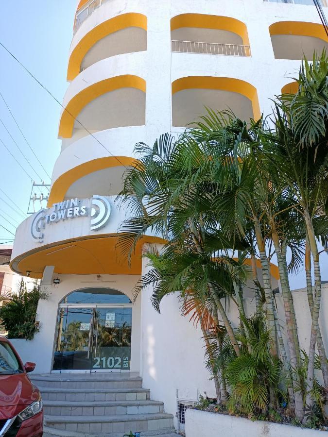 Twin Towers Tres Mares Apartment Акапулко Екстериор снимка