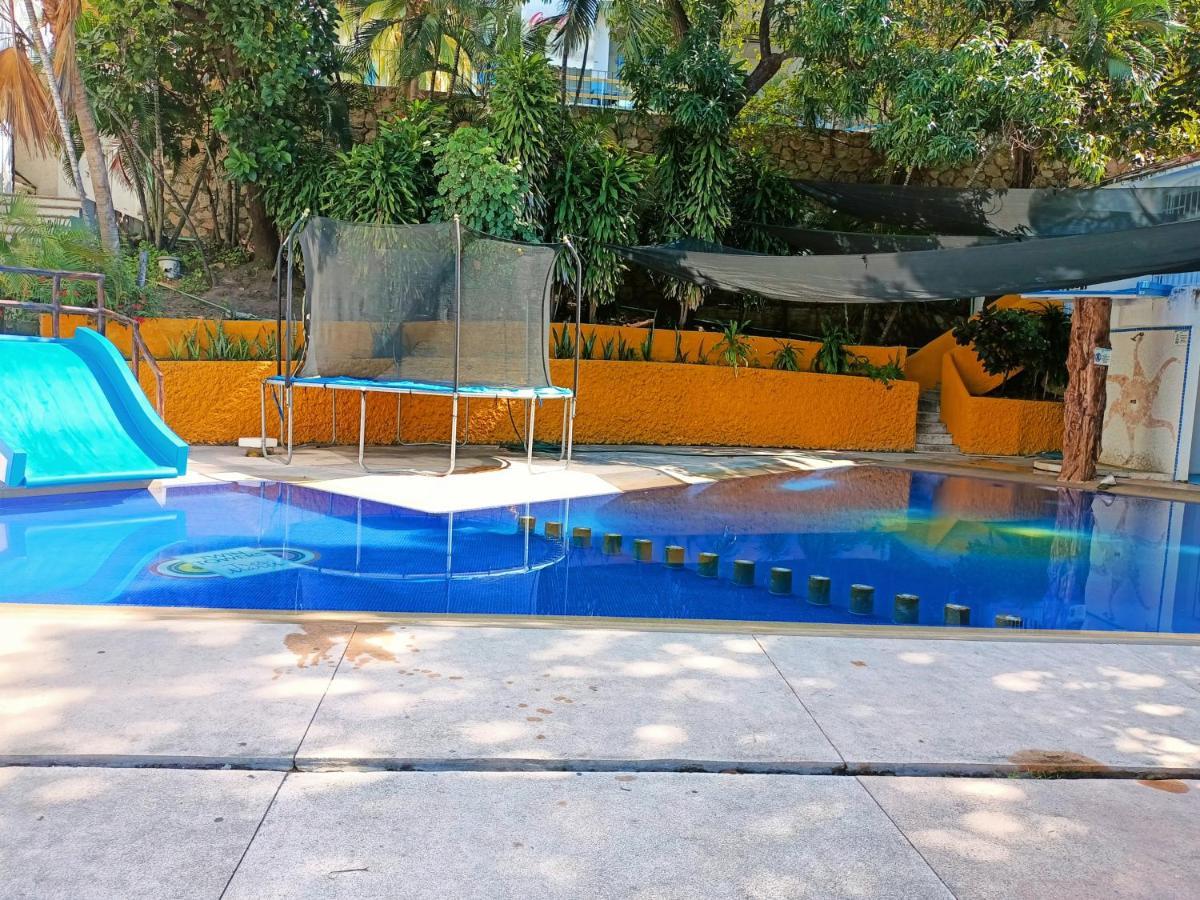 Twin Towers Tres Mares Apartment Акапулко Екстериор снимка